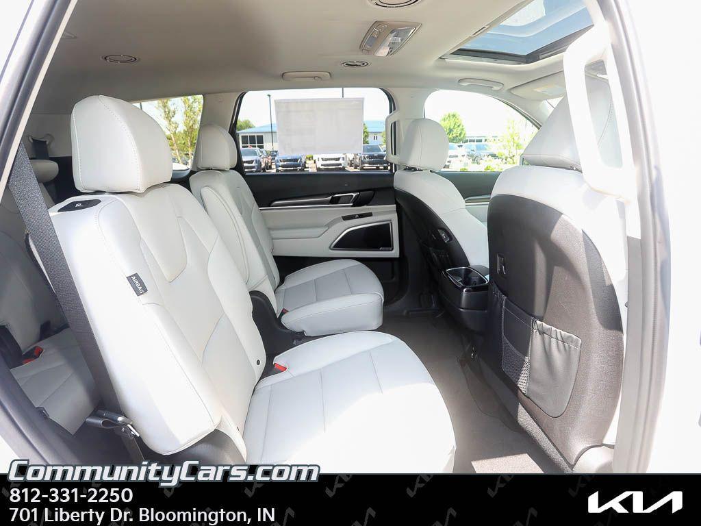 new 2025 Kia Telluride car, priced at $40,273