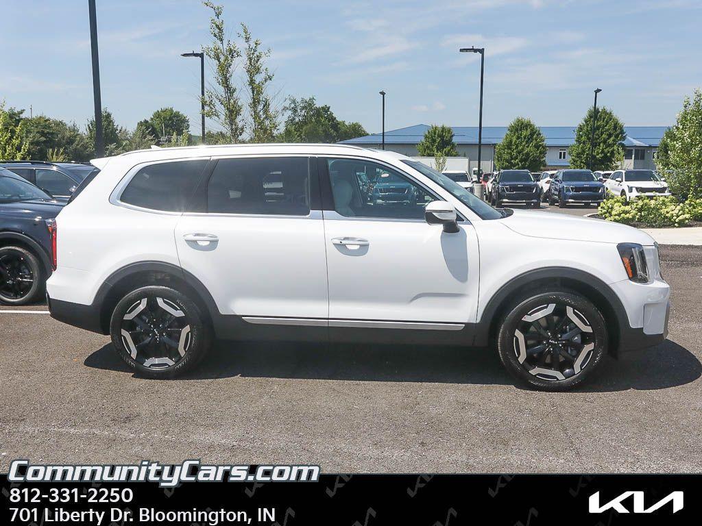 new 2025 Kia Telluride car, priced at $40,273