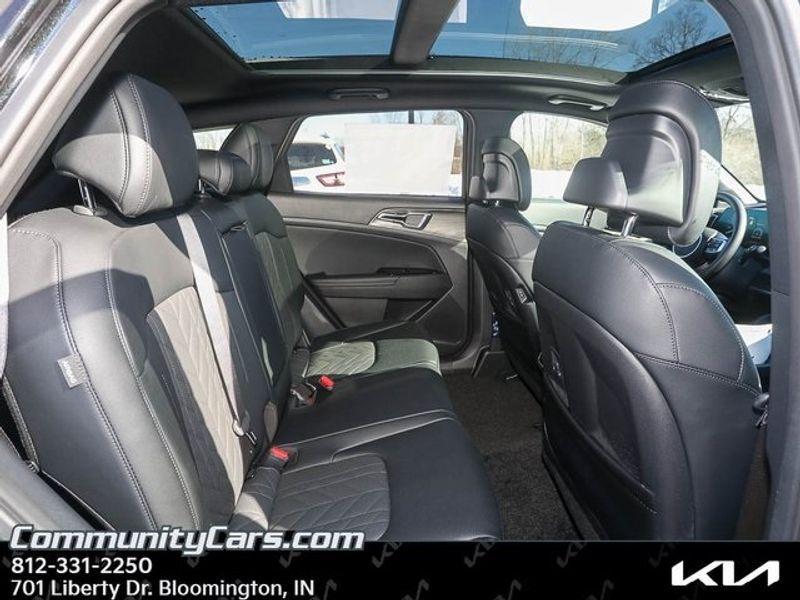 new 2025 Kia Sportage Plug-In Hybrid car, priced at $43,729
