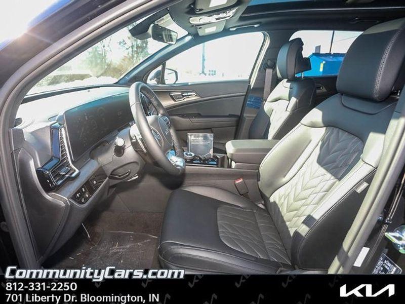new 2025 Kia Sportage Plug-In Hybrid car, priced at $43,729