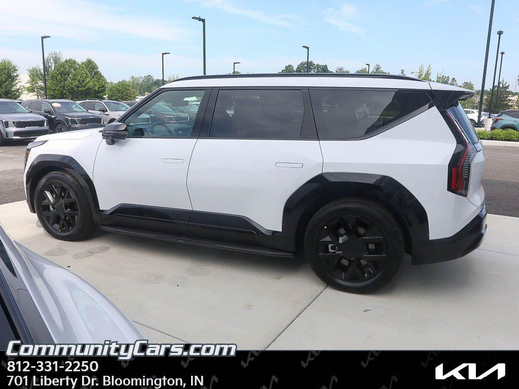 new 2026 Kia EV9 car, priced at $71,939