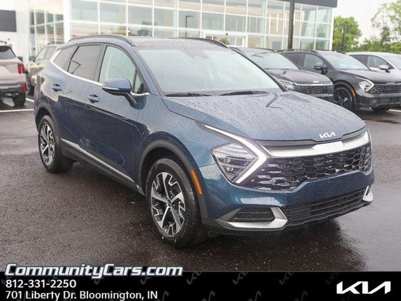 new 2025 Kia Sportage Hybrid car, priced at $34,000