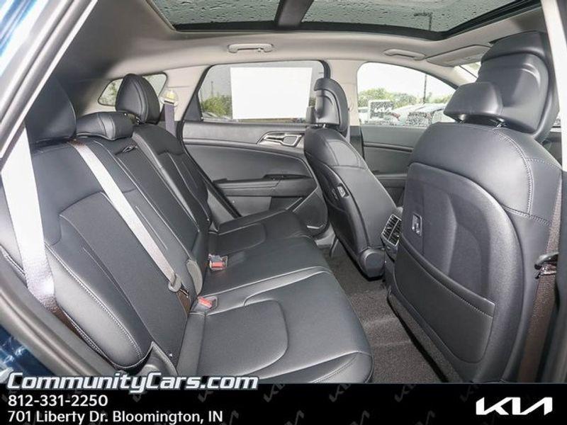 new 2025 Kia Sportage Hybrid car, priced at $34,000
