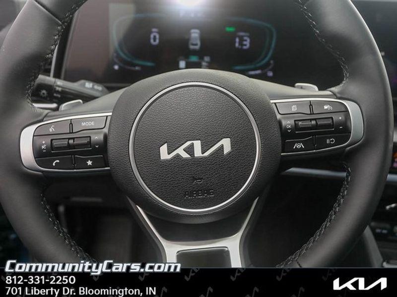 new 2025 Kia Sportage Hybrid car, priced at $34,000