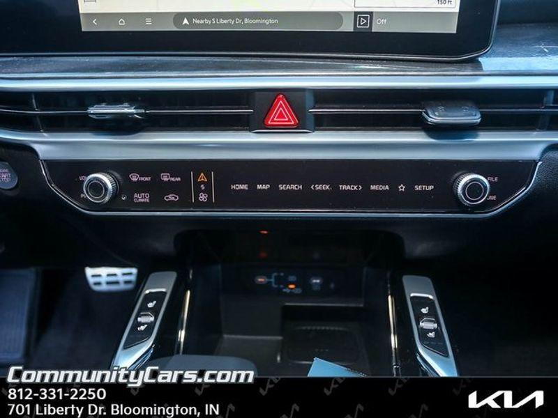 new 2025 Kia Sorento car, priced at $44,075