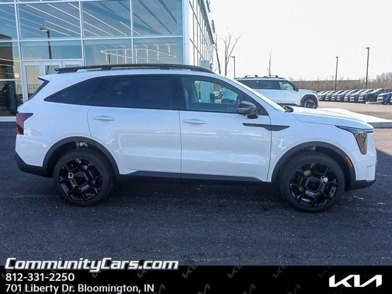 new 2025 Kia Sorento car, priced at $44,075