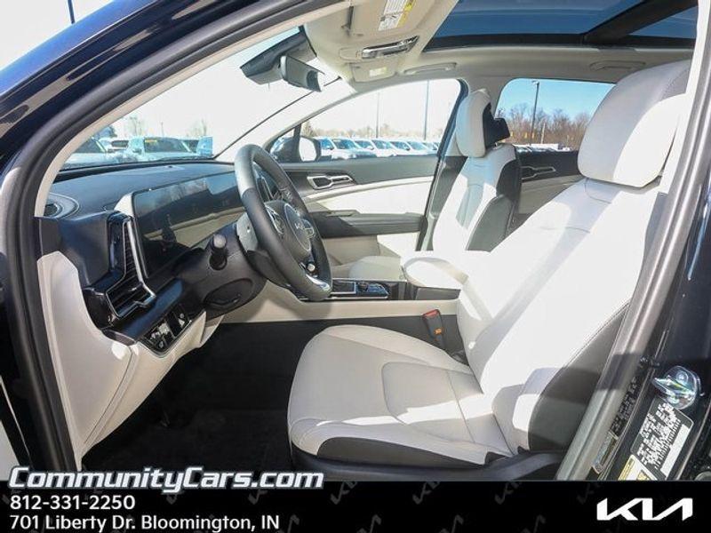 new 2025 Kia Sportage car, priced at $30,750