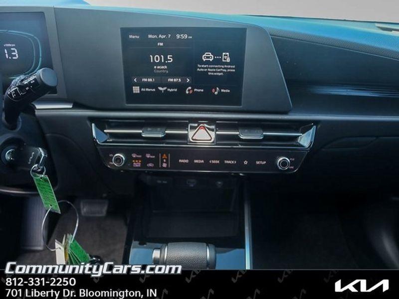 new 2025 Kia Niro car, priced at $28,843