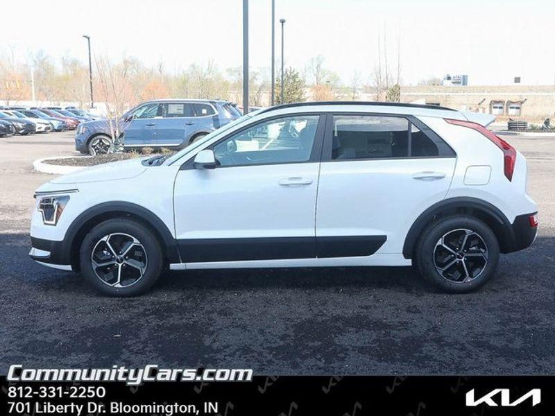 new 2025 Kia Niro car, priced at $28,843
