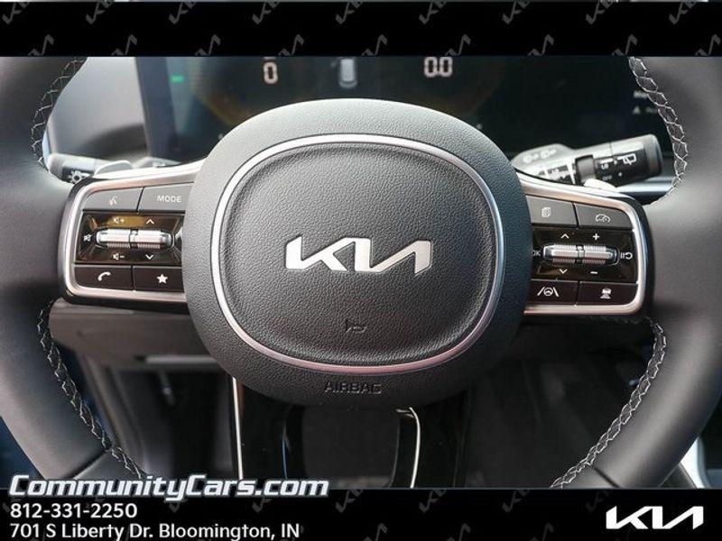 new 2025 Kia Sorento Plug-In Hybrid car, priced at $48,836