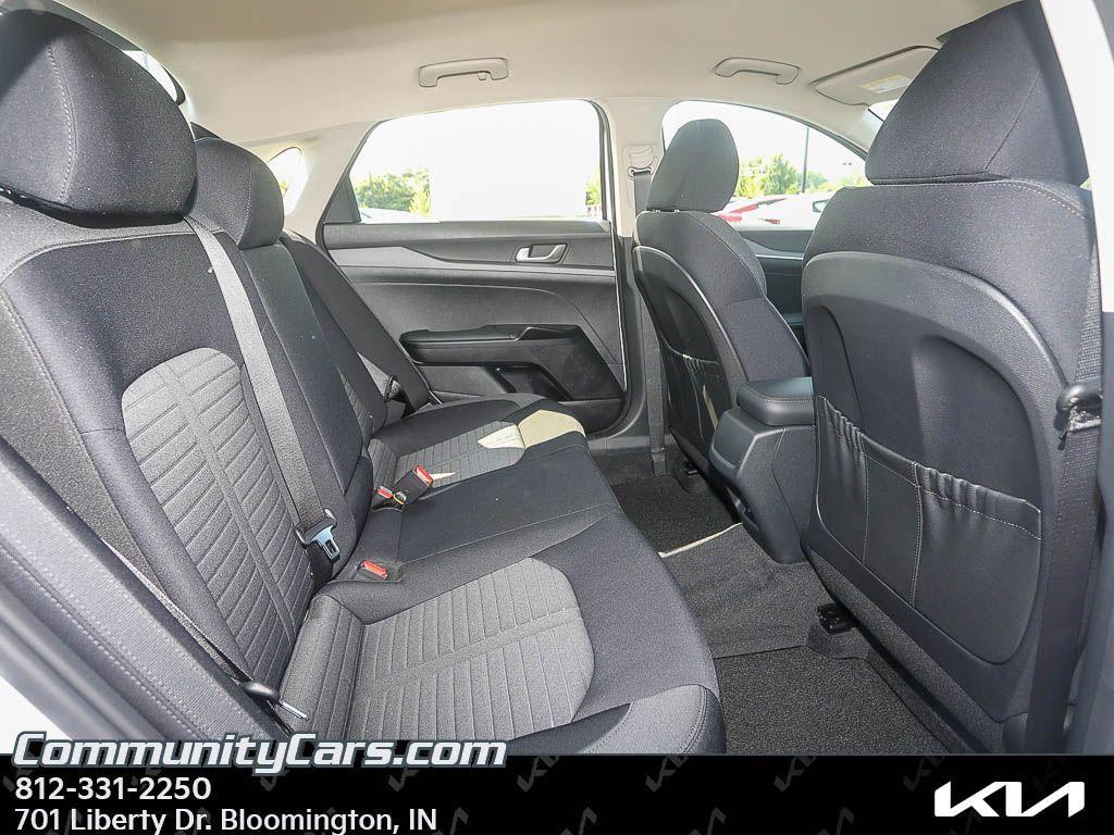new 2025 Kia K5 car, priced at $27,900