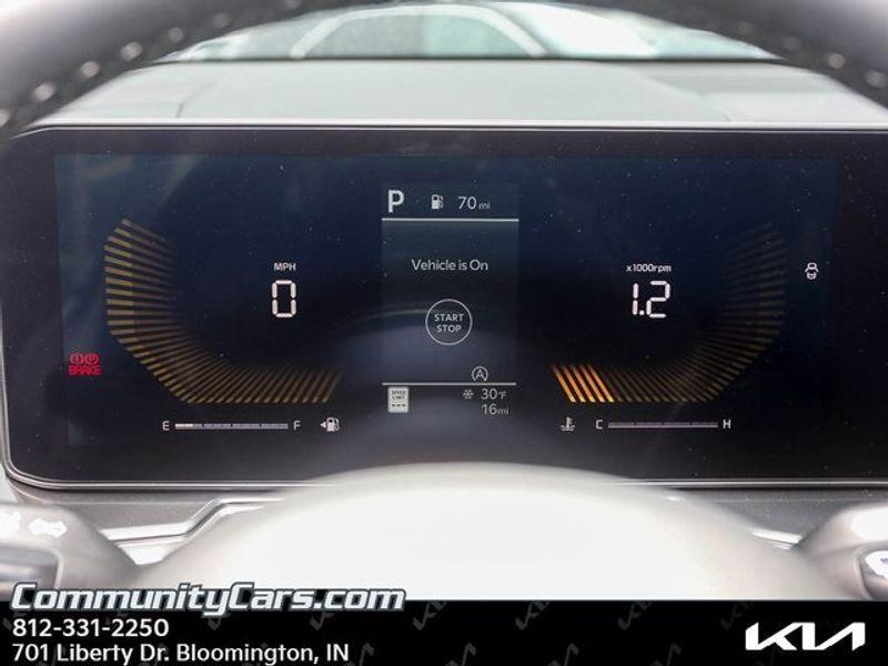 new 2025 Kia Sorento car, priced at $37,551
