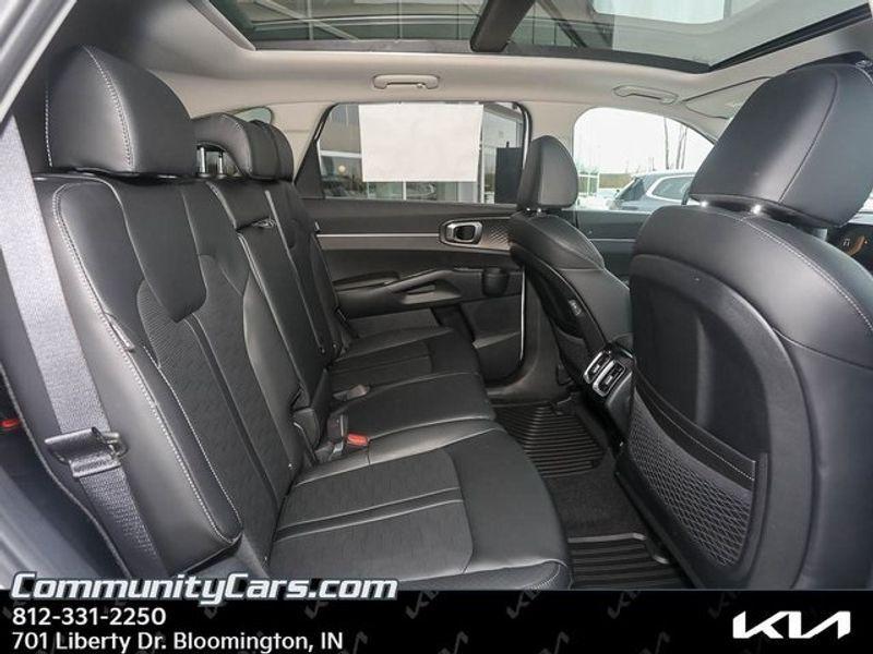 new 2025 Kia Sorento car, priced at $37,551