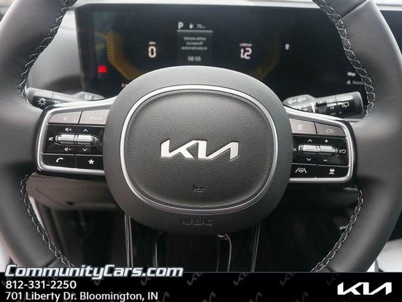 new 2025 Kia Sorento car, priced at $37,551