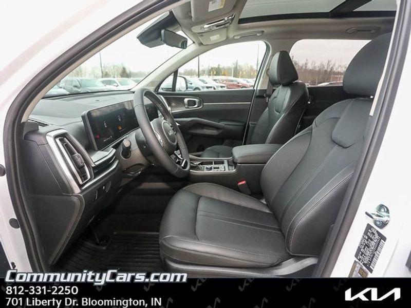 new 2025 Kia Sorento car, priced at $37,551