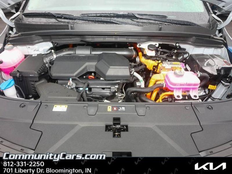 new 2025 Kia Carnival Hybrid car, priced at $52,500