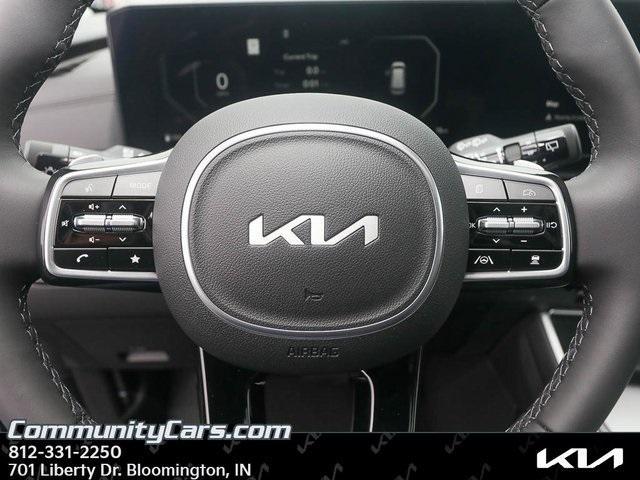 new 2025 Kia Carnival Hybrid car, priced at $52,430