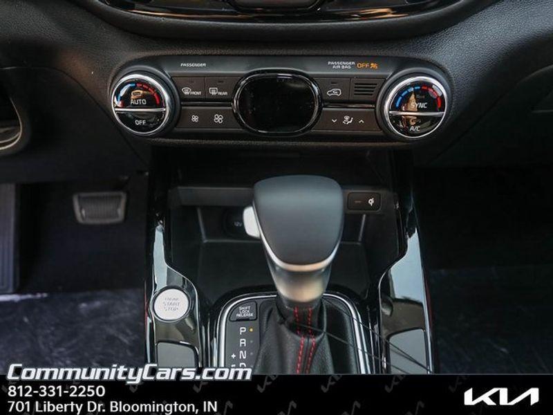 new 2025 Kia Soul car, priced at $24,668