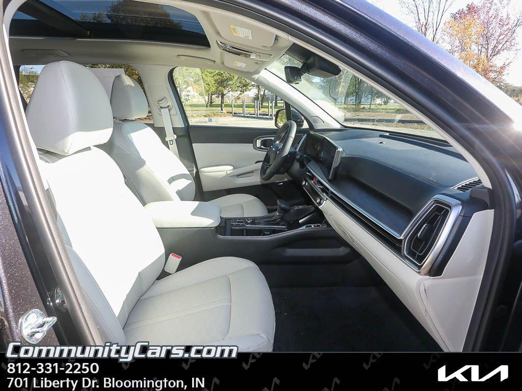 new 2026 Kia Sorento car, priced at $40,800