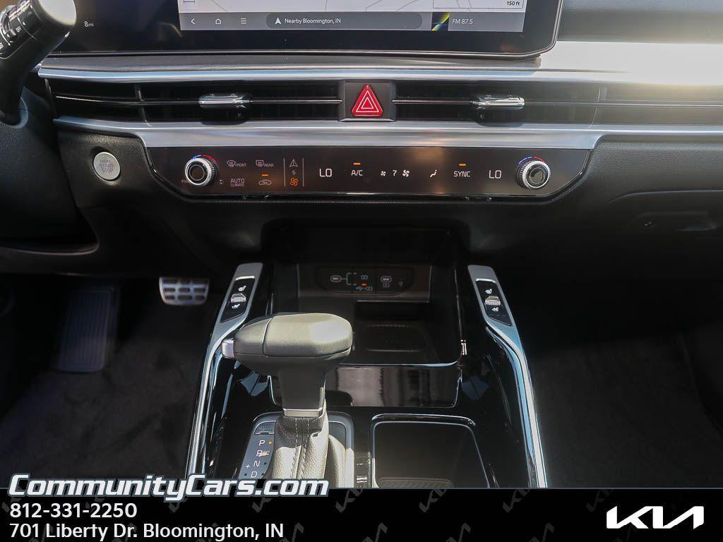 new 2025 Kia Sorento car, priced at $46,321