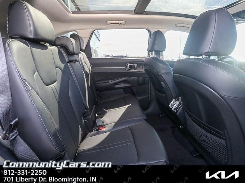 new 2025 Kia Sorento car, priced at $37,297