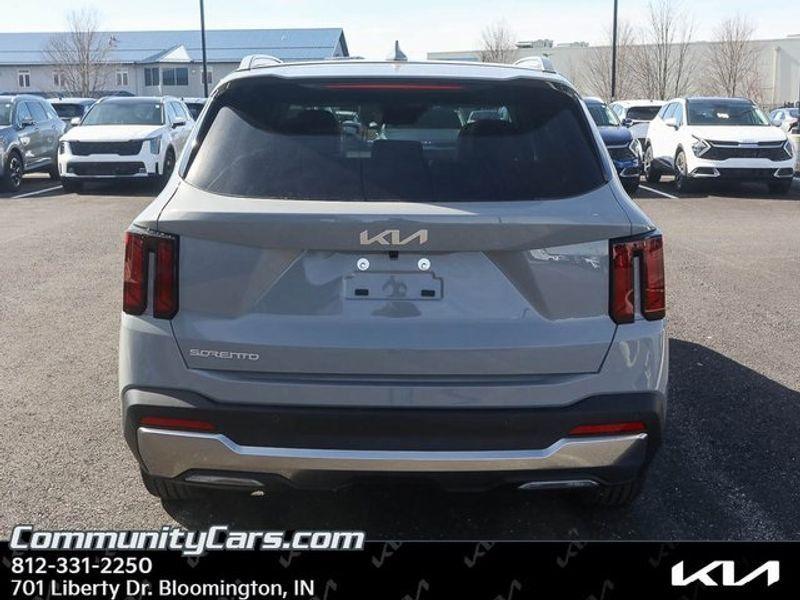 new 2025 Kia Sorento car, priced at $37,297