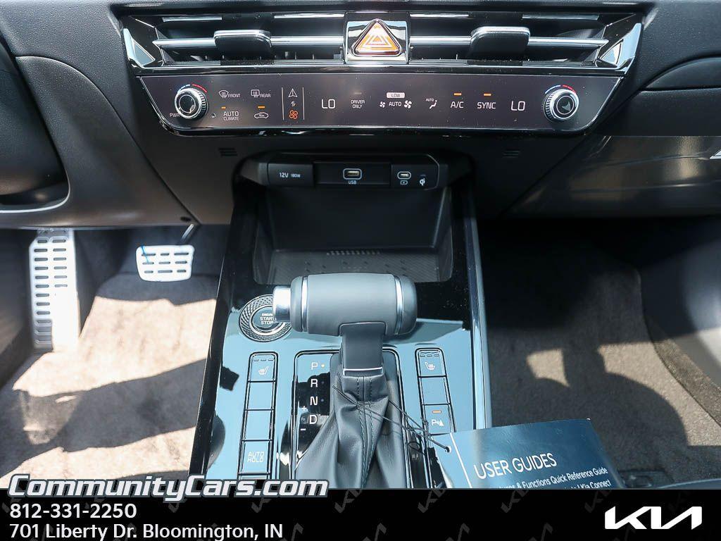 new 2025 Kia Niro car, priced at $33,000