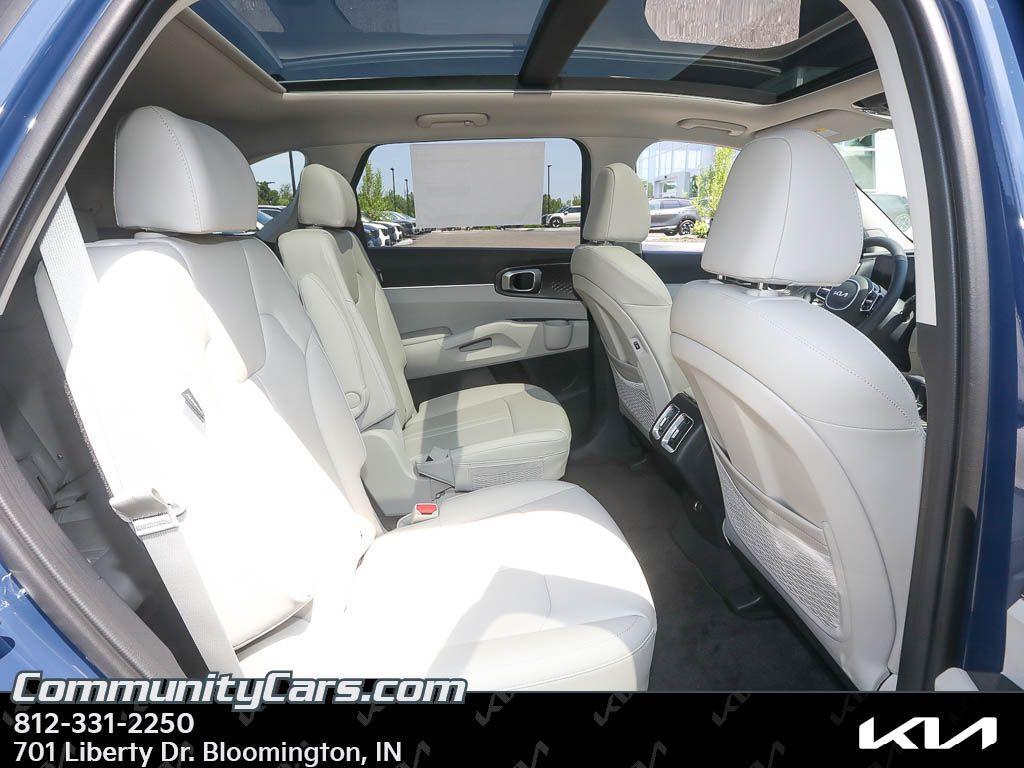 new 2025 Kia Sorento car, priced at $40,240