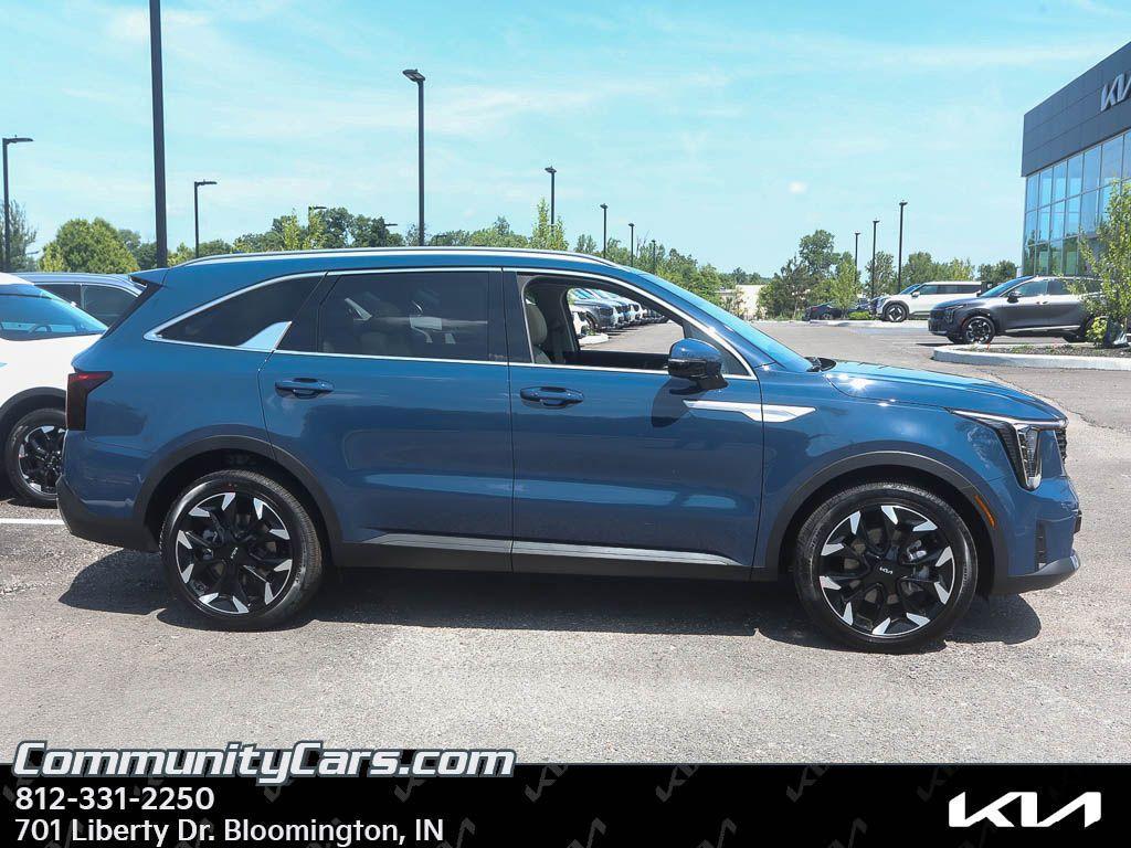 new 2025 Kia Sorento car, priced at $40,240
