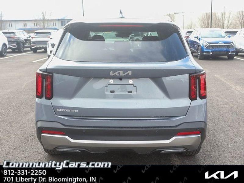 new 2025 Kia Sorento car, priced at $36,826