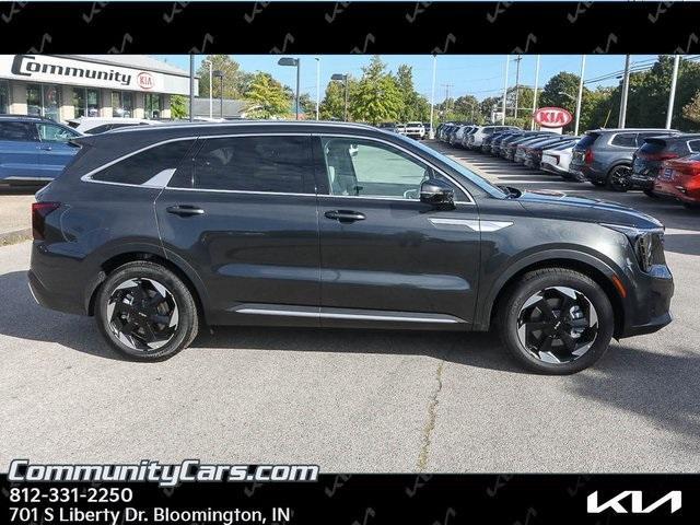new 2025 Kia Sorento Hybrid car, priced at $41,670