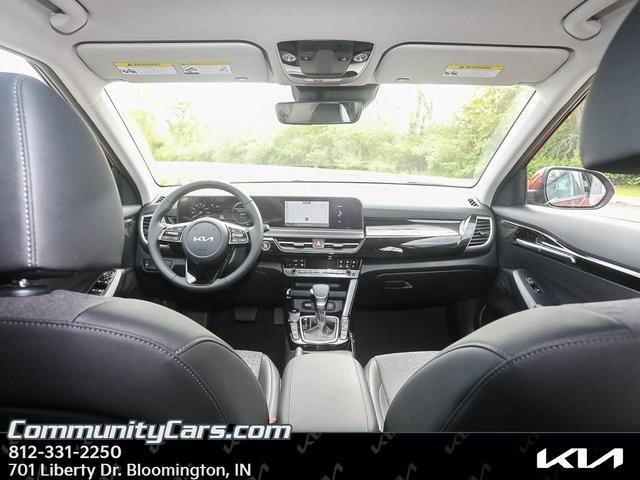 new 2025 Kia Seltos car, priced at $31,120
