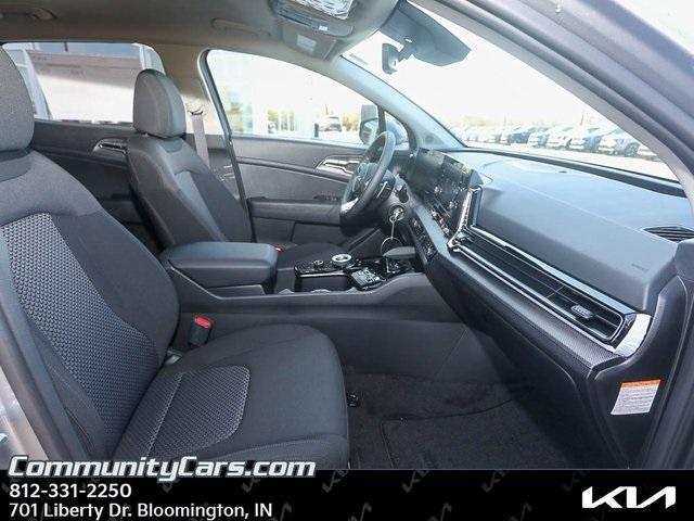 new 2025 Kia Sportage Hybrid car, priced at $29,049