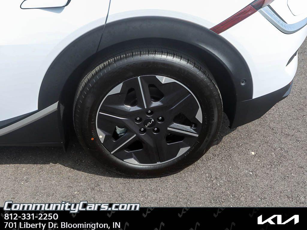 new 2025 Kia EV6 car, priced at $53,995