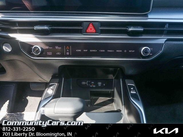 new 2025 Kia Sorento car, priced at $37,675