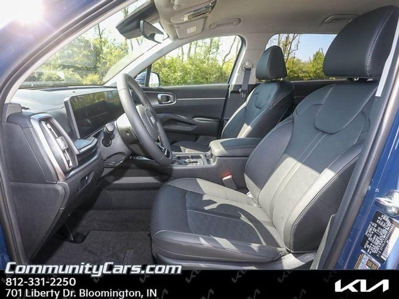 new 2025 Kia Sorento car, priced at $36,375