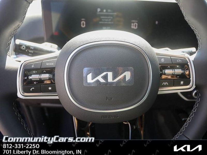 new 2025 Kia Sorento car, priced at $36,375