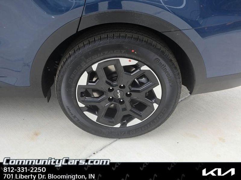 new 2025 Kia Sorento car, priced at $37,526
