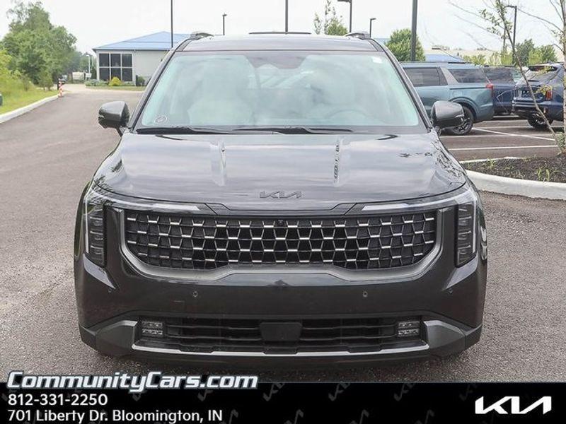 new 2025 Kia Carnival car, priced at $52,000