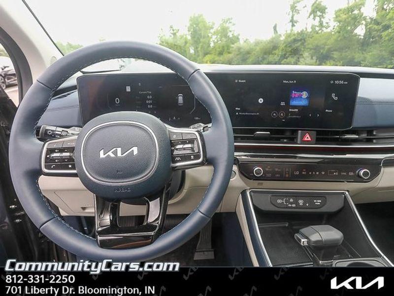 new 2025 Kia Carnival car, priced at $52,000