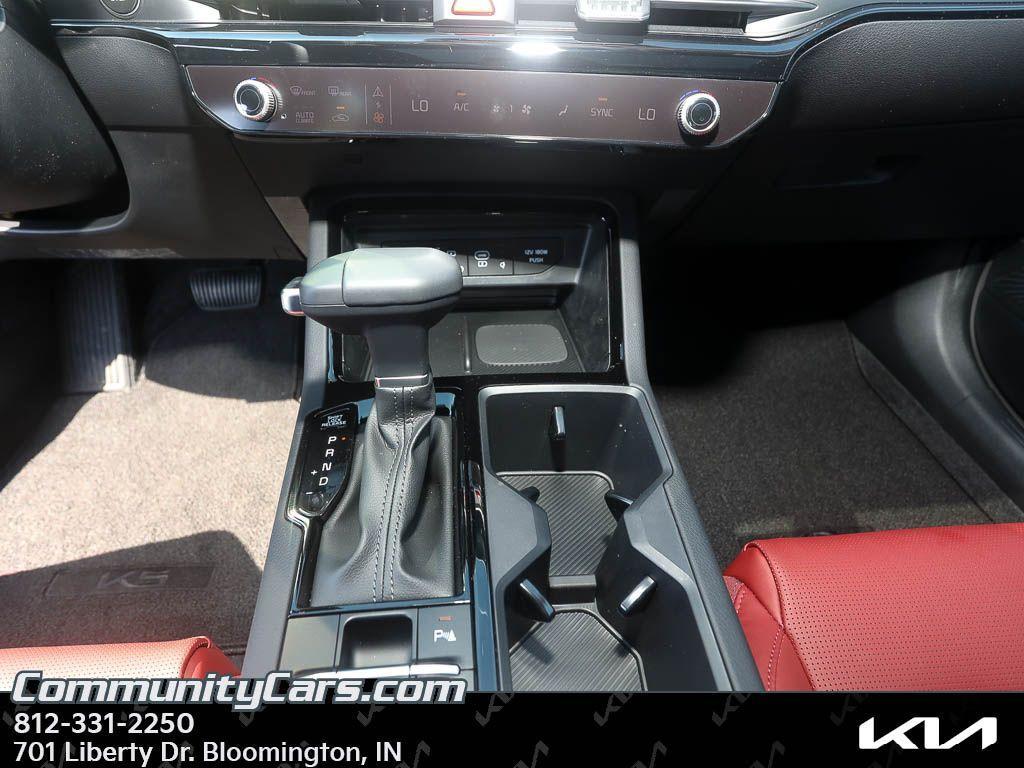 new 2025 Kia K5 car, priced at $31,000