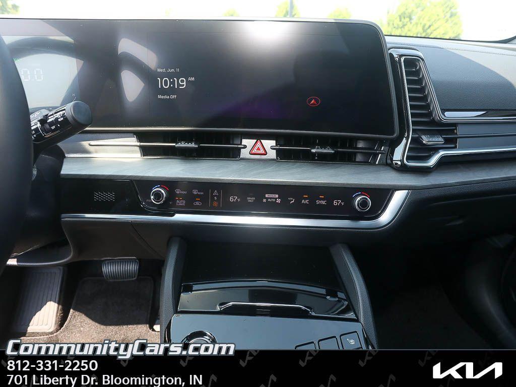 new 2025 Kia Sportage Plug-In Hybrid car, priced at $40,500
