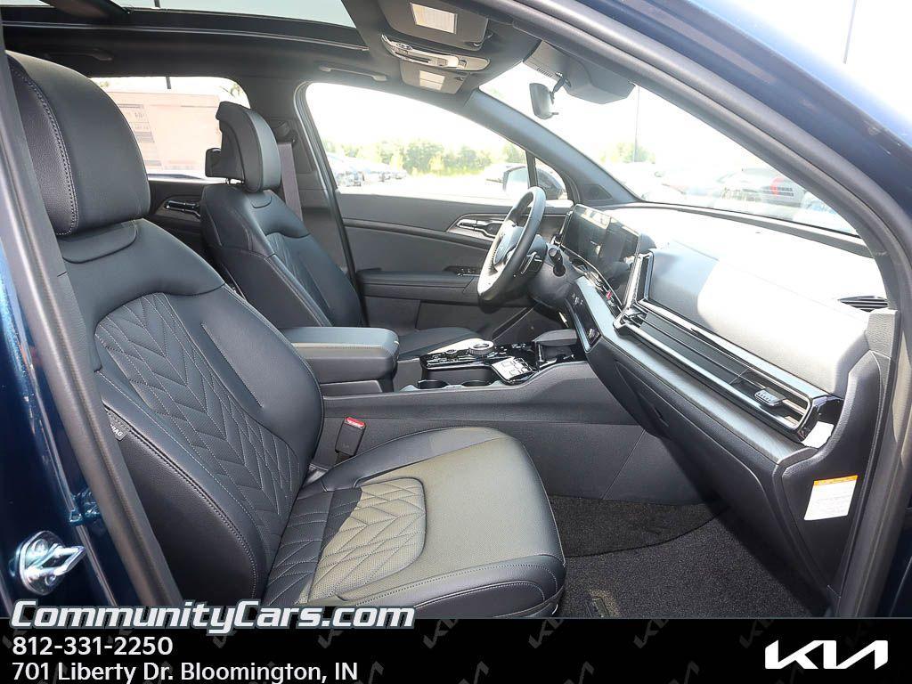 new 2025 Kia Sportage Plug-In Hybrid car, priced at $40,500