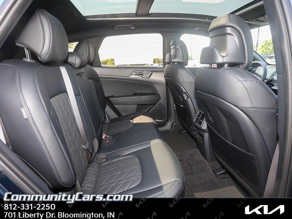 new 2025 Kia Sportage Plug-In Hybrid car, priced at $40,500