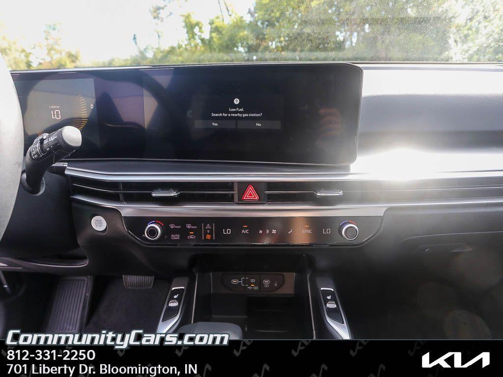 new 2025 Kia Sorento car, priced at $38,490