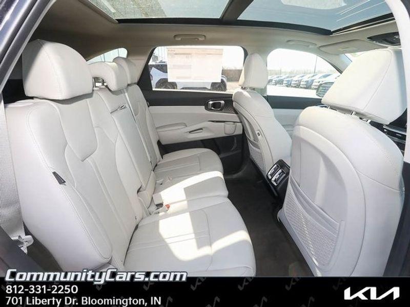 new 2025 Kia Sorento car, priced at $36,967