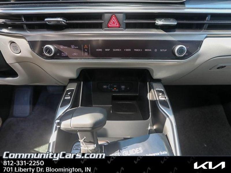 new 2025 Kia Sorento car, priced at $36,967