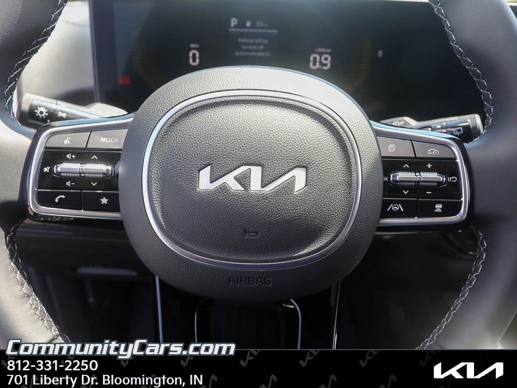 new 2025 Kia Sorento car, priced at $37,703