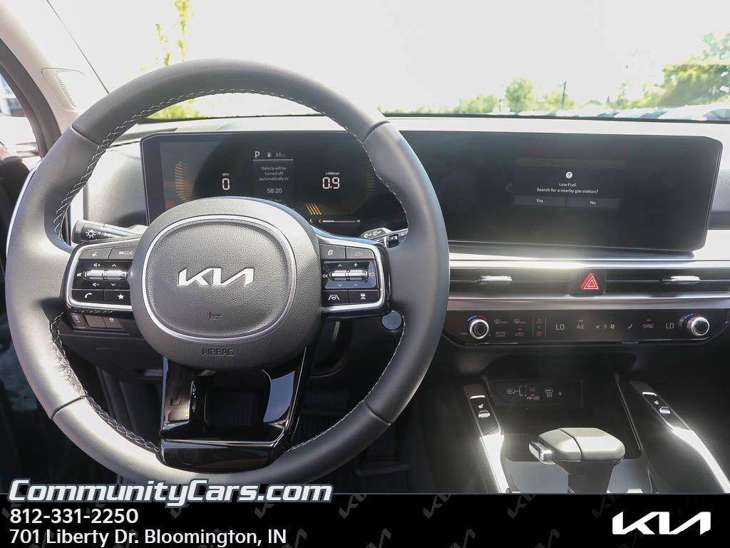 new 2025 Kia Sorento car, priced at $37,703