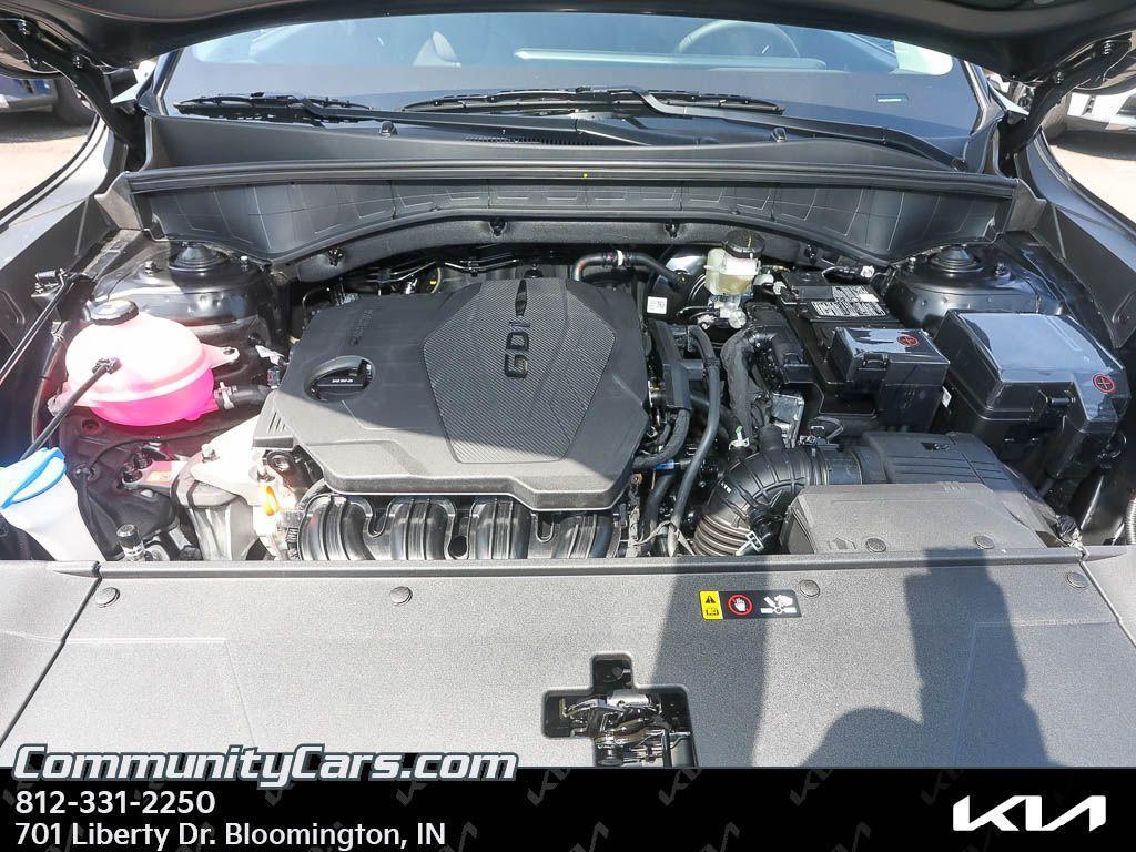 new 2025 Kia Sorento car, priced at $37,703